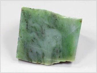 Jade: свойства, цветове, видове и приложения
