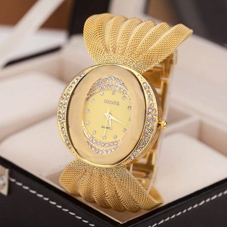 Женски златен часовник