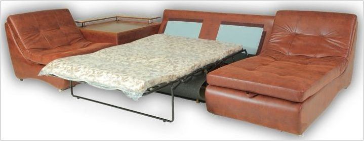 Как да изберем ъглов диван с маса?