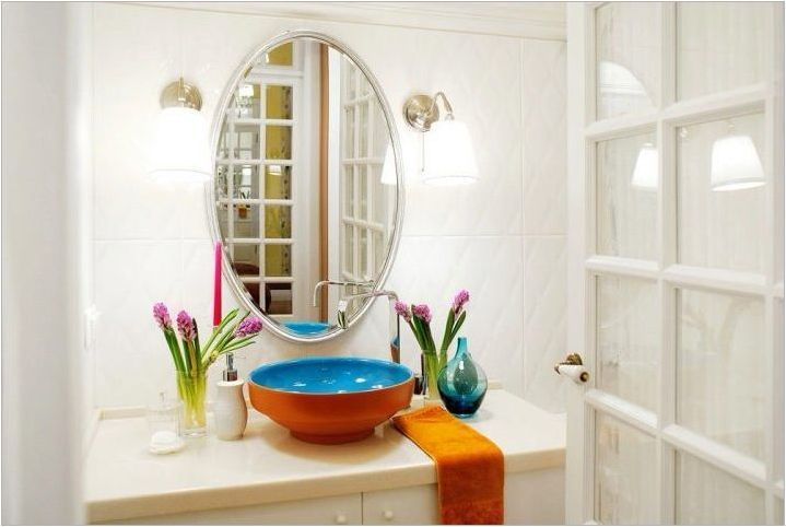 Как да изберем ожулен огледало в банята?