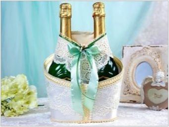 Как да украсите бутилка шампанско?