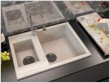 Каменни мивки за кухнята: плюсове и минуси, видове и избор