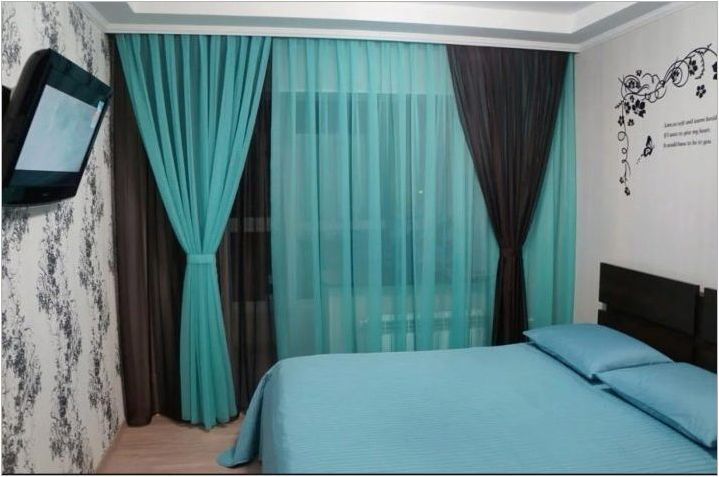 Комбинирани завеси две спални цветове