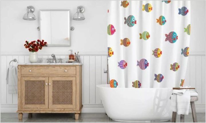 Пластмасови завеси за баня: Характеристики и разновидности