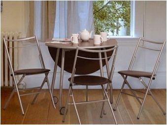 Сгъваеми столове за кухнята: функции и препоръки за избор