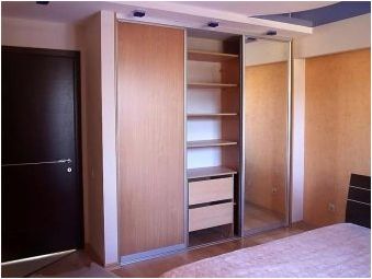 Вградени шкафове за спалня: разновидности, подбор и местоположение Съвети