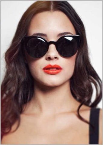 Как да изберем очила под формата на лице за жени?