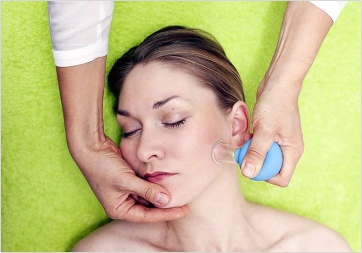 Как да направим масаж на лице у дома?