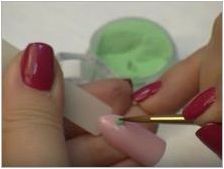 Акрил за нокти: какво е и как да го използваме?