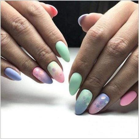 Дизайн на ноктите с гел лак в пастелни цветове
