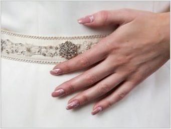 Идеи за сватбени дизайнерски маникюр за екстензивни нокти