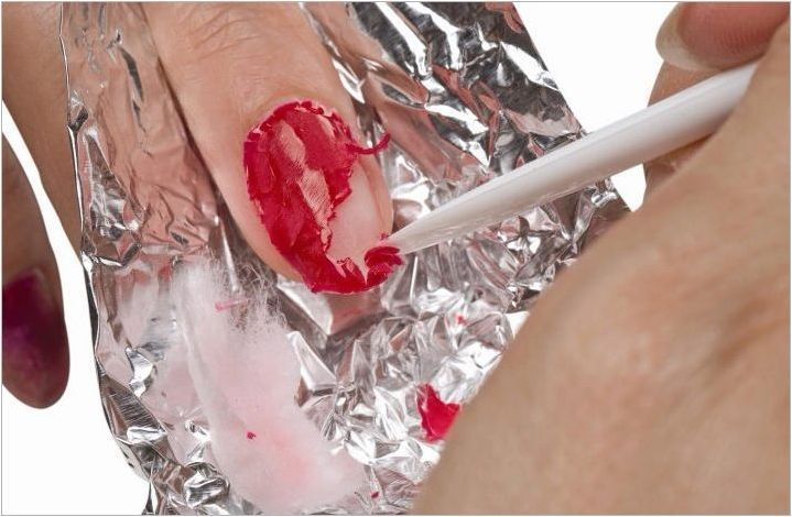 Как бързо да премахнете гел лак с нокти у дома?