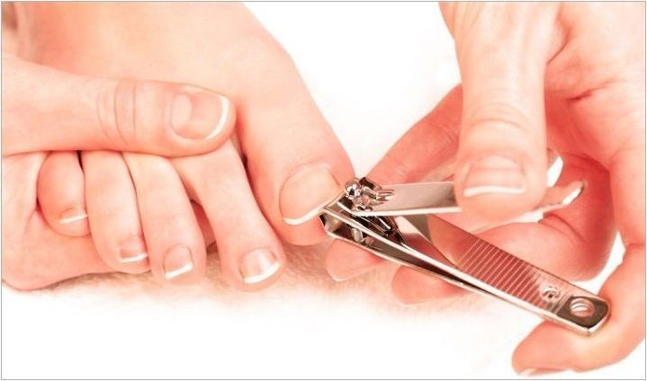 Как да смекчите ноктите си на краката, за да станете по-лесни за рязане?