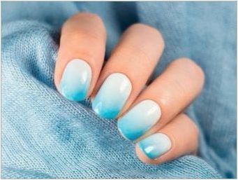Колко красива да прави ноктите в бели и сини тонове?