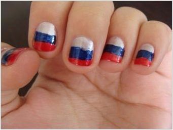 Маникюр с флага на Русия - дизайнерски идеи за реални патриоти