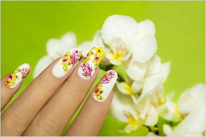 Orchids на ноктите: идеи за маникюр и модни тенденции