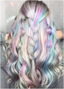 Какъв цвят да рисува косата си?