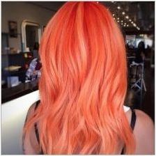 Огнена червена коса: Кой отива и как да рисува косата?
