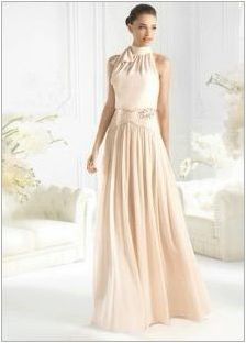 Peach рокля - за нежно изображение