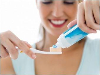 Паста за зъби за възстановяване на стоматологичния емайл