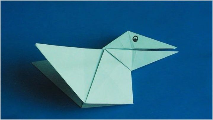 Как да направим оригами хартия, която се движи?
