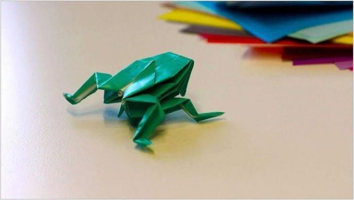 Как да направим оригами хартия, която се движи?
