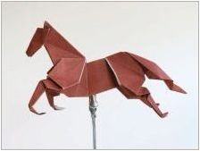Как мога да направя оригами под формата на кон?