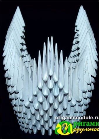 Създаване на модулен оригами под формата на лебед