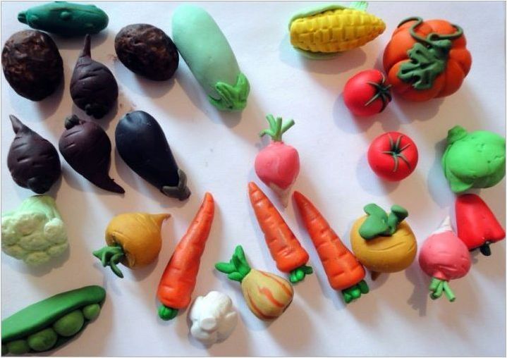 Лепин зеленчуци от пластилин