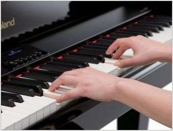 От електронното пиано се различава от синтезатора?
