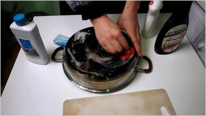 Как ефективно да почистите изгоряла тенджера от неръждаема стомана?