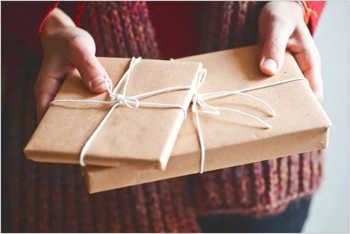 Как да опаковате книга като подарък?