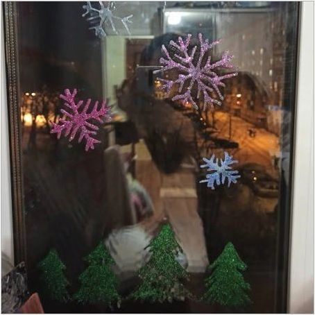 Как да украсите прозореца за новата година?