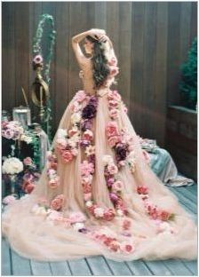 Цветни сватбени рокли