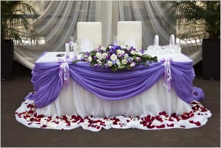 Интересни идеи за проектиране на сватба в лилав цвят