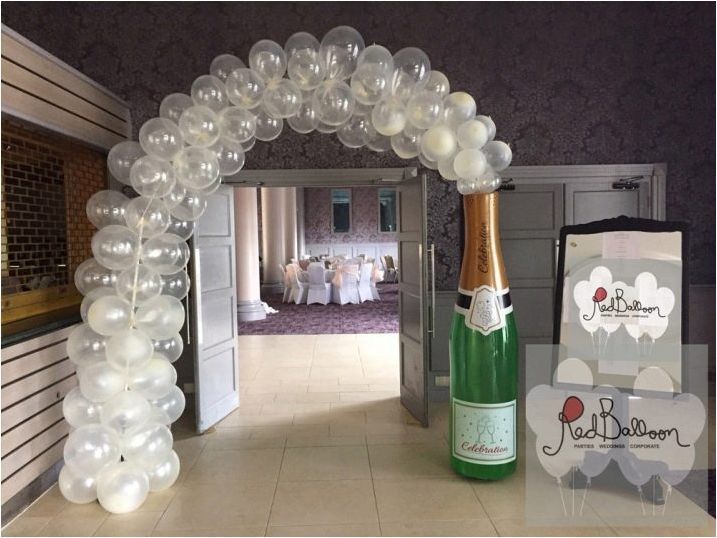 Сватбена арка от балони: опции за дизайн и начини за създаване със собствените си ръце