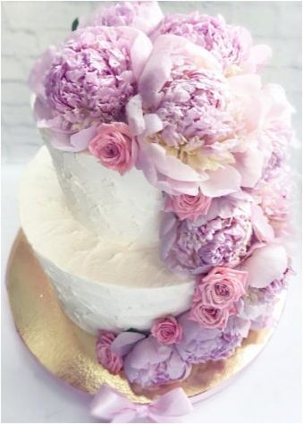 Сватбена торта: Преглед на различни вкусове и идеи за дизайн