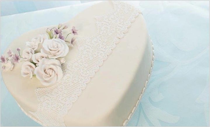 Сватбена торта с едностепенна сватба - най-добрите идеи и съвети по избор