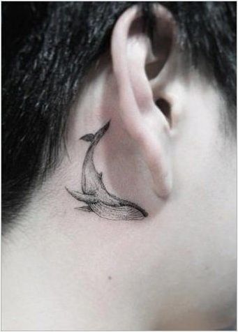 Какво е татуировката зад ухото и какво се случват?