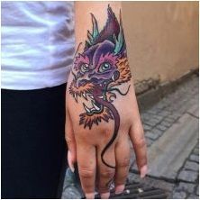 Tattoo & # 171 + Dragon & # 187 + за момичета