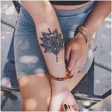 Tattoo & # 171 + Mandala & # 187 + за момичета