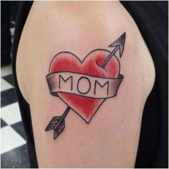 Татуировка на темата & # 171 + mom & # 187 +