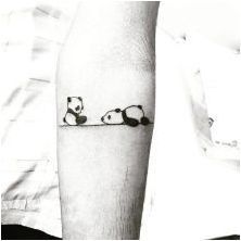 Всичко за татуировка & # 171 + Panda & # 187 +