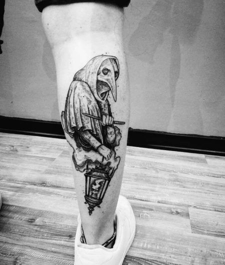 Значение и скици татуировка & # 171 + чума доктор & # 187 +