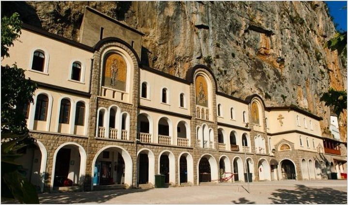 Манастир Ostrog в Черна гора: описание и пътуване