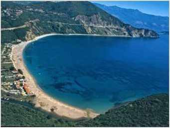 Плаж Яз в Черна гора