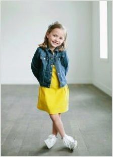 Денимки якета за момичета - детска мода тази година