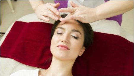 Класическа техника за масаж на лицето