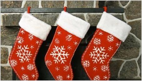 Новогодишни чорапи за подаръци: Как да изберем и как да го направите сами?