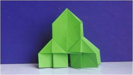 Създаване на оригами на темата & # 171 + Cosmos & # 187 +
